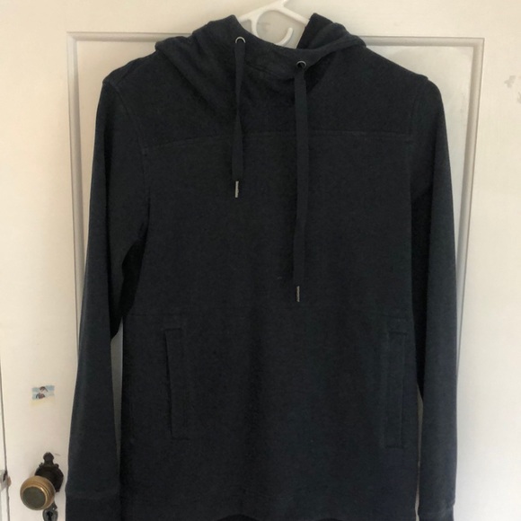 lululemon athletica Tops - Lululemon pullover lululemon athletica Tops - Lululemon pullover